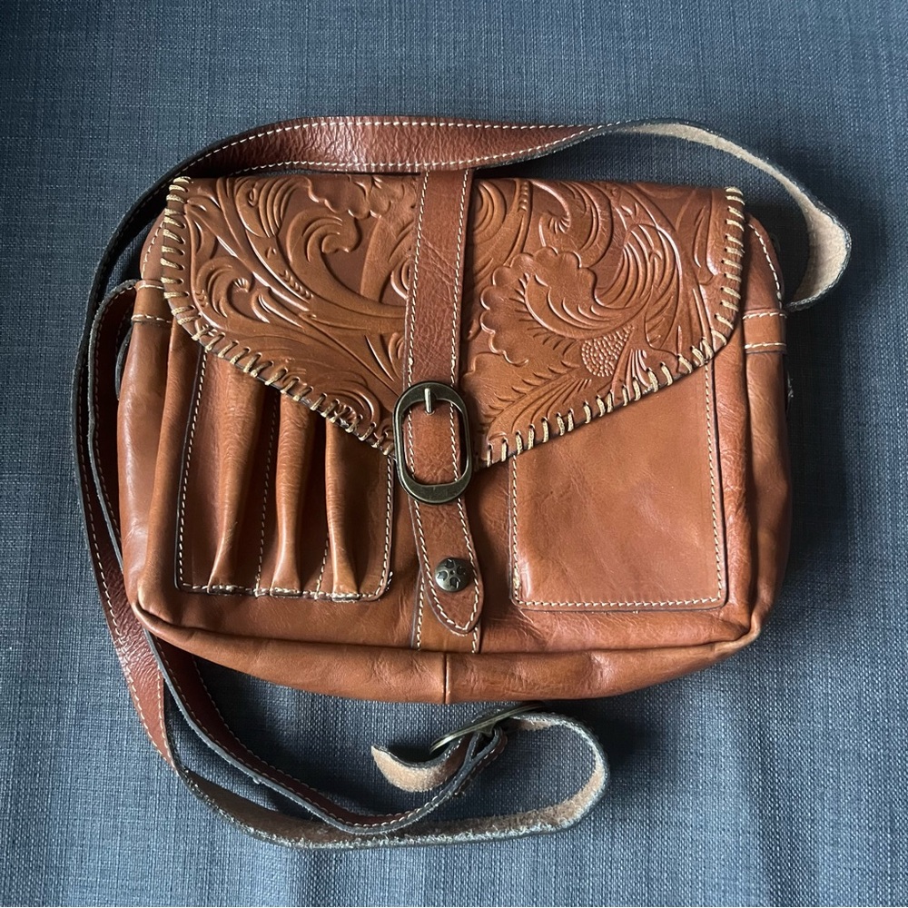 Patricia Nash Handcrafted Leather Shoulder Bag Tan lovely condition boho…